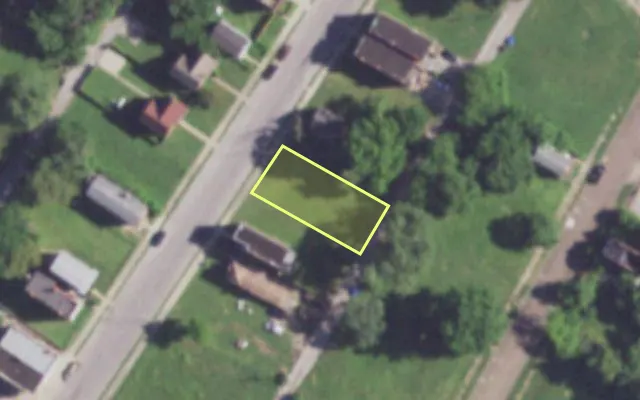 Aerial view of 4324 PRAIRIE AV — vacant lot, St. Louis with approximate parcel outline