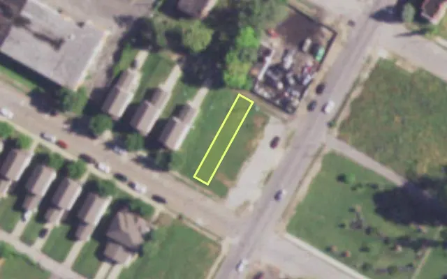 Aerial view of 3907 ST FERDINAND AV — vacant lot, St. Louis with approximate parcel outline