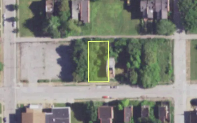 Aerial view of 2819 JAMES COOL PAPA BELL AV — vacant lot, St. Louis with approximate parcel outline