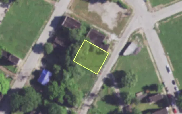 Aerial view of 4027 GLASGOW AV — vacant lot, St. Louis with approximate parcel outline