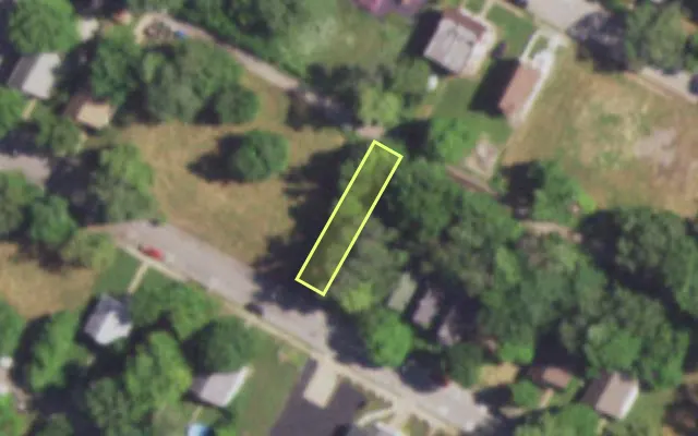 Aerial view of 4585 ST FERDINAND AV — vacant lot, St. Louis with approximate parcel outline