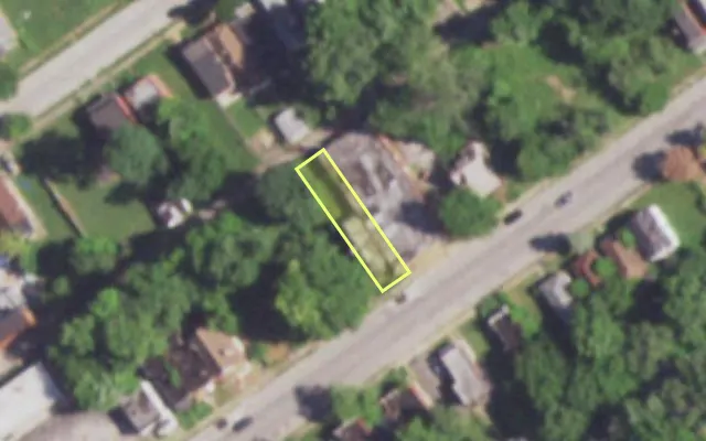 Aerial view of 5035 UNION BLVD — vacant lot, St. Louis with approximate parcel outline