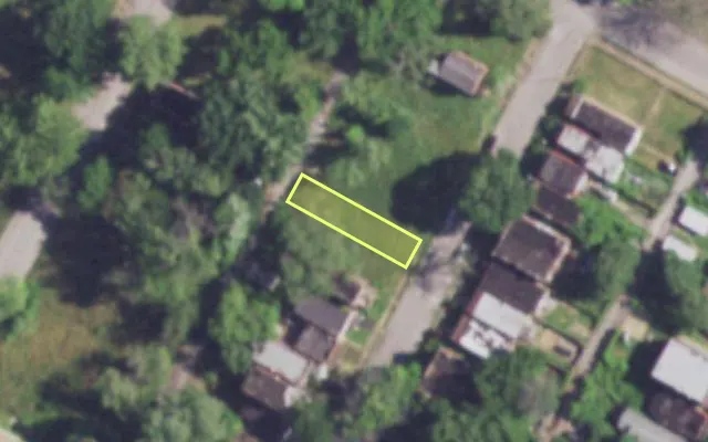 Aerial view of 3127 ROLLA PL — vacant lot, St. Louis with approximate parcel outline