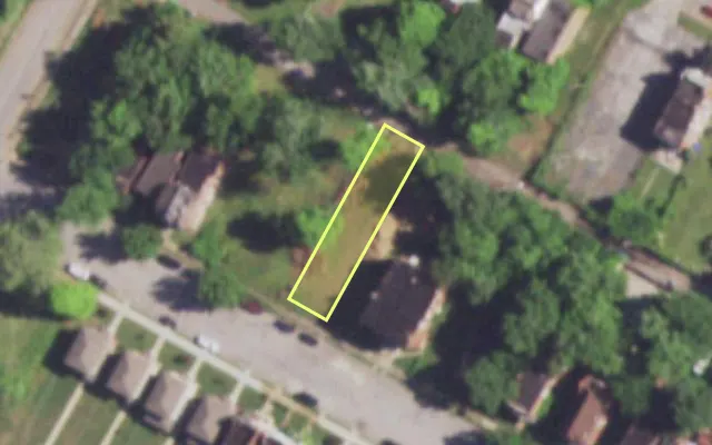 Aerial view of 4241 W COOK AV — vacant lot, St. Louis with approximate parcel outline
