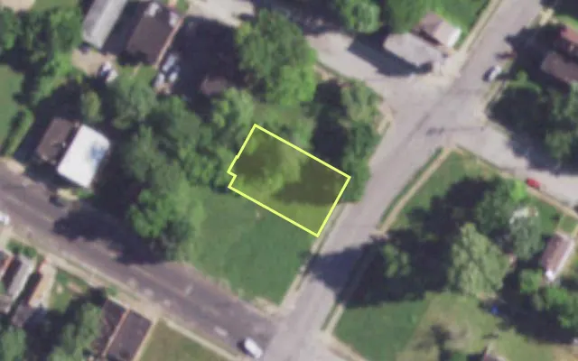 Aerial view of 4153 PRAIRIE AV — vacant lot, St. Louis with approximate parcel outline