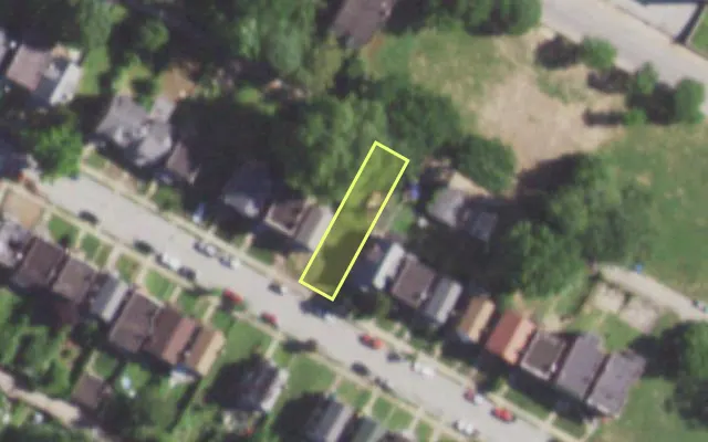 Aerial view of 5845 HIGHLAND AV — vacant lot, St. Louis with approximate parcel outline