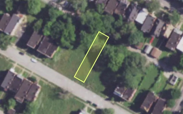Aerial view of 3829 LABADIE AV — vacant lot, St. Louis with approximate parcel outline
