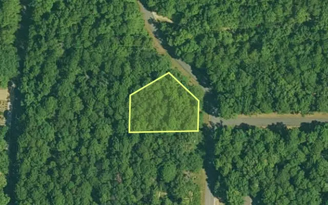 Aerial view of GARLAND County parcel 64804 — Arkansas post-auction with approximate parcel outline