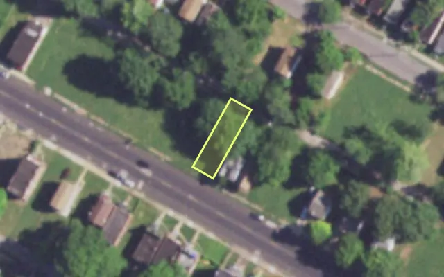 Aerial view of 4139 W LEE AV — vacant lot, St. Louis with approximate parcel outline