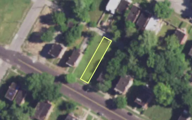 Aerial view of 4267 ST LOUIS AV — vacant lot, St. Louis with approximate parcel outline