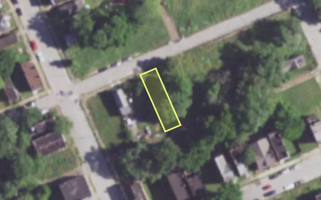 Aerial view of 1426 FARRAGUT ST — vacant lot, St. Louis with approximate parcel outline
