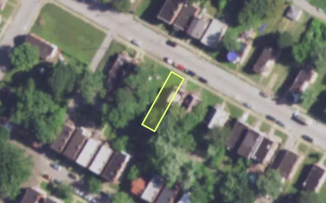 Aerial view of 4458 KOSSUTH AV — vacant lot, St. Louis with approximate parcel outline