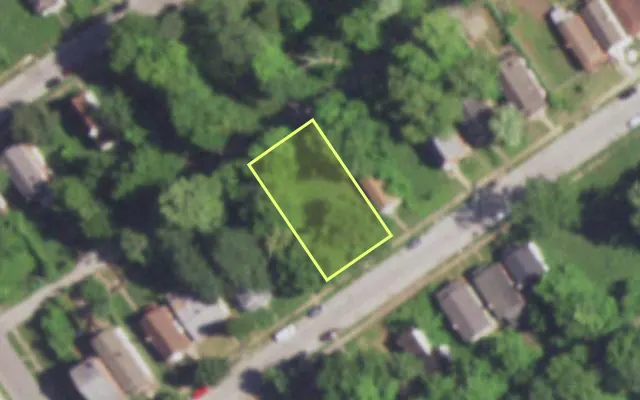 Aerial view of 5227 BEACON AV — vacant lot, St. Louis with approximate parcel outline