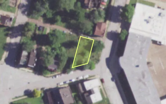 Aerial view of 1205 WRIGHT ST — vacant lot, St. Louis with approximate parcel outline