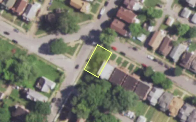 Aerial view of 4146 N EUCLID AV — vacant lot, St. Louis with approximate parcel outline