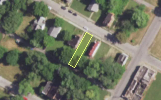 Aerial view of 4416 ST FERDINAND AV — vacant lot, St. Louis with approximate parcel outline