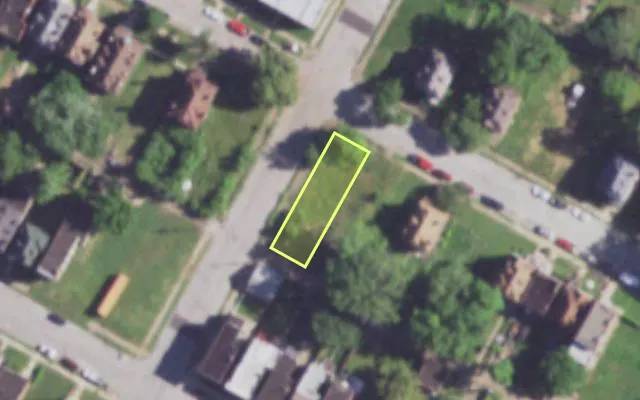 Aerial view of 2934 BARRETT ST — vacant lot, St. Louis with approximate parcel outline