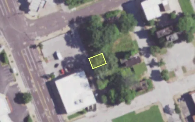 Aerial view of 2711 R BLAIR AV — vacant lot, St. Louis with approximate parcel outline