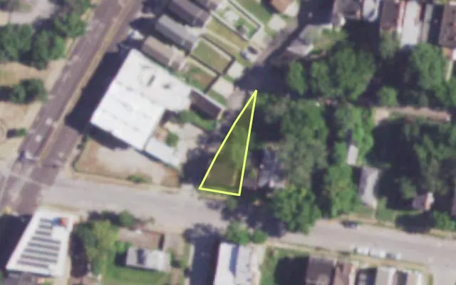 Aerial view of 2227 CHIPPEWA ST — vacant lot, St. Louis with approximate parcel outline