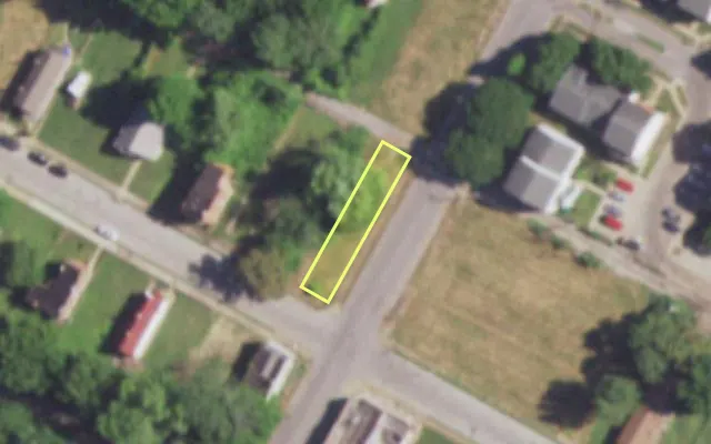 Aerial view of 4401 ST FERDINAND AV — vacant lot, St. Louis with approximate parcel outline