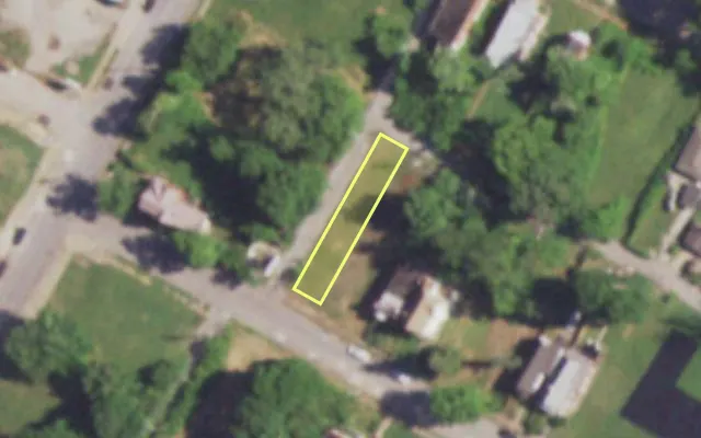 Aerial view of 4651 KENNERLY AV — vacant lot, St. Louis with approximate parcel outline