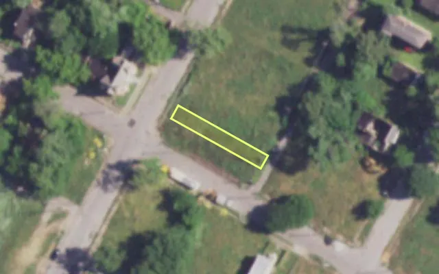 Aerial view of 1702 WHITTIER ST — vacant lot, St. Louis with approximate parcel outline