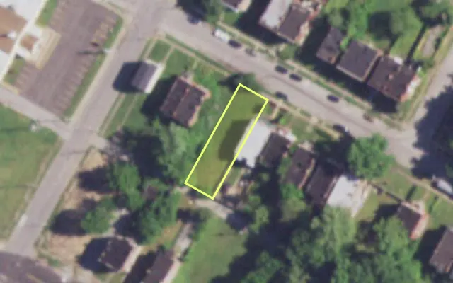Aerial view of 4270 LABADIE AV — vacant lot, St. Louis with approximate parcel outline