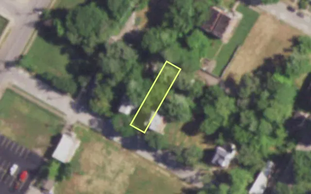 Aerial view of 4651 COTTAGE AV — vacant lot, St. Louis with approximate parcel outline