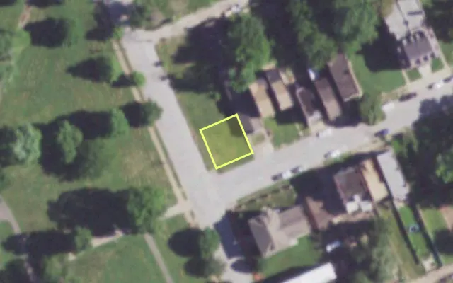 Aerial view of 1435 FARRAR ST — vacant lot, St. Louis with approximate parcel outline