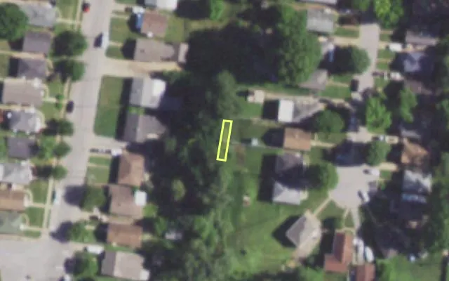 Aerial view of 1344 R KRAFT ST — vacant lot, St. Louis with approximate parcel outline