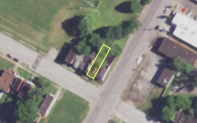 Aerial view of 3905 EVANS AV — vacant lot, St. Louis with approximate parcel outline