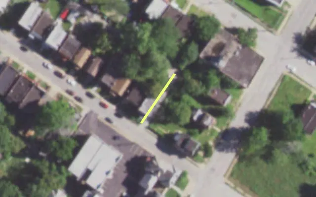 Aerial view of 5913 ROMAINE PL — vacant lot, St. Louis with approximate parcel outline