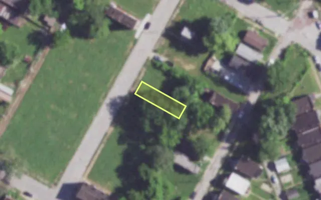 Aerial view of 4148 GROVE ST — vacant lot, St. Louis with approximate parcel outline