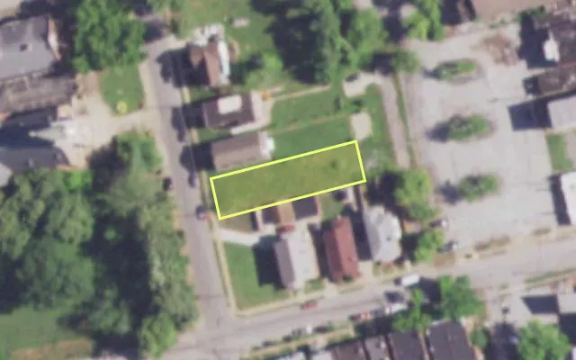Aerial view of 8110 CHURCH RD — vacant lot, St. Louis with approximate parcel outline