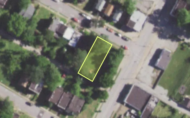 Aerial view of 5806 WABADA AV — vacant lot, St. Louis with approximate parcel outline