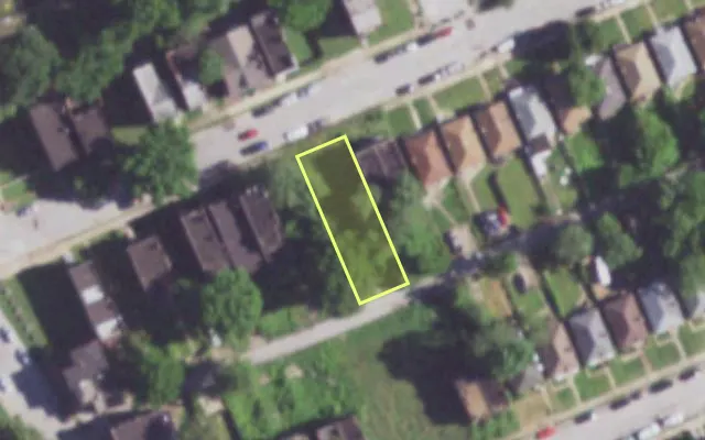 Aerial view of 1410 PENROSE ST — vacant lot, St. Louis with approximate parcel outline