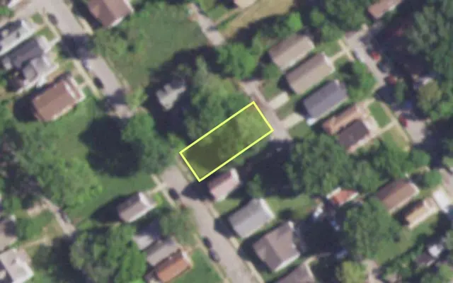 Aerial view of 4945 HARNEY AV — vacant lot, St. Louis with approximate parcel outline