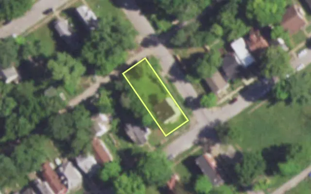 Aerial view of 5477 PLOVER AV — vacant lot, St. Louis with approximate parcel outline