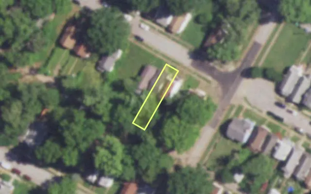 Aerial view of 6008 EMMA AV — vacant lot, St. Louis with approximate parcel outline