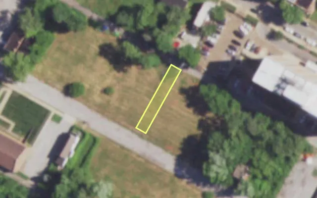 Aerial view of 4337 NORTH MARKET ST — vacant lot, St. Louis with approximate parcel outline