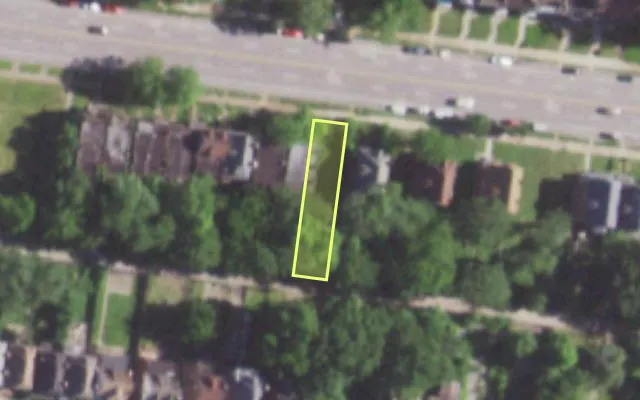 Aerial view of 5160 PAGE BLVD — vacant lot, St. Louis with approximate parcel outline