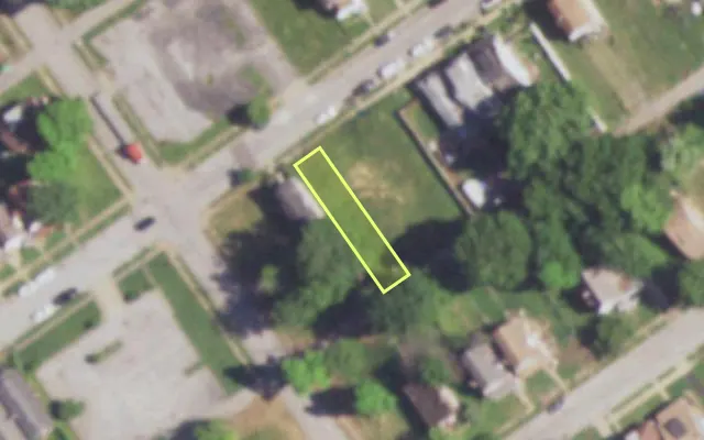 Aerial view of 4908 ARLINGTON AV — vacant lot, St. Louis with approximate parcel outline