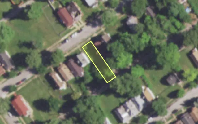 Aerial view of 5326 ARLINGTON AV — vacant lot, St. Louis with approximate parcel outline