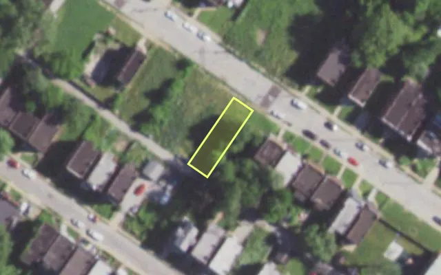 Aerial view of 5952 RIDGE AV — vacant lot, St. Louis with approximate parcel outline