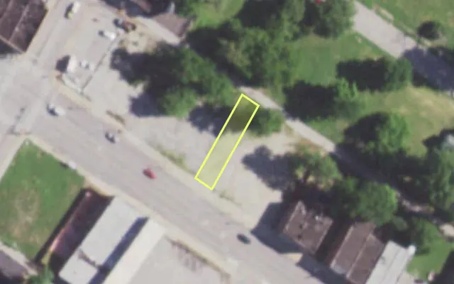 Aerial view of 5743 DR MARTIN LUTHER KING DR — vacant lot, St. Louis with approximate parcel outline
