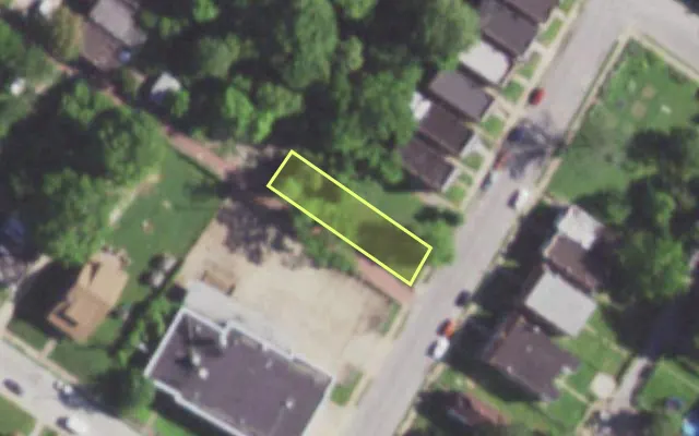 Aerial view of 1425 HAMILTON BLVD — vacant lot, St. Louis with approximate parcel outline