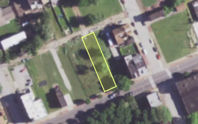 Aerial view of 1411 SALISBURY ST — vacant lot, St. Louis with approximate parcel outline