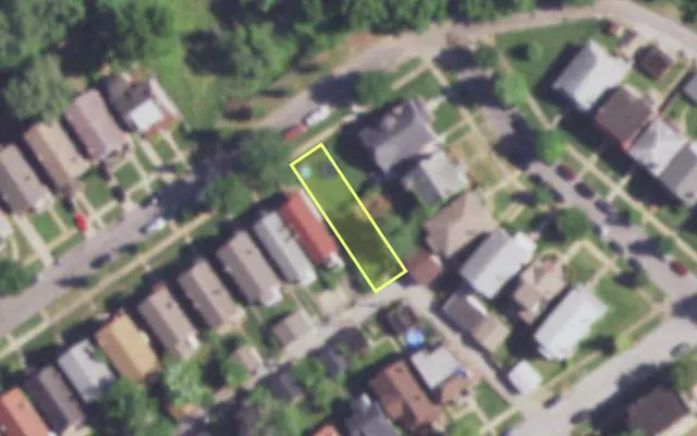 Aerial view of 4646 MORAINE AV — vacant lot, St. Louis with approximate parcel outline
