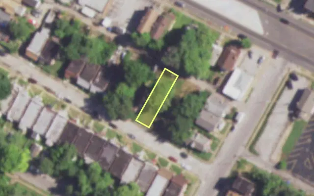 Aerial view of 4651 PALM ST — vacant lot, St. Louis with approximate parcel outline