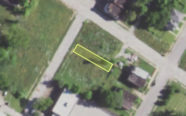 Aerial view of 1336 SEMPLE AV — vacant lot, St. Louis with approximate parcel outline